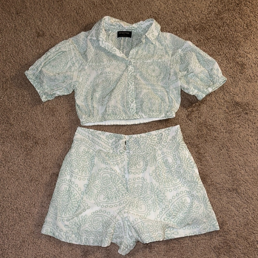 Embroidered set